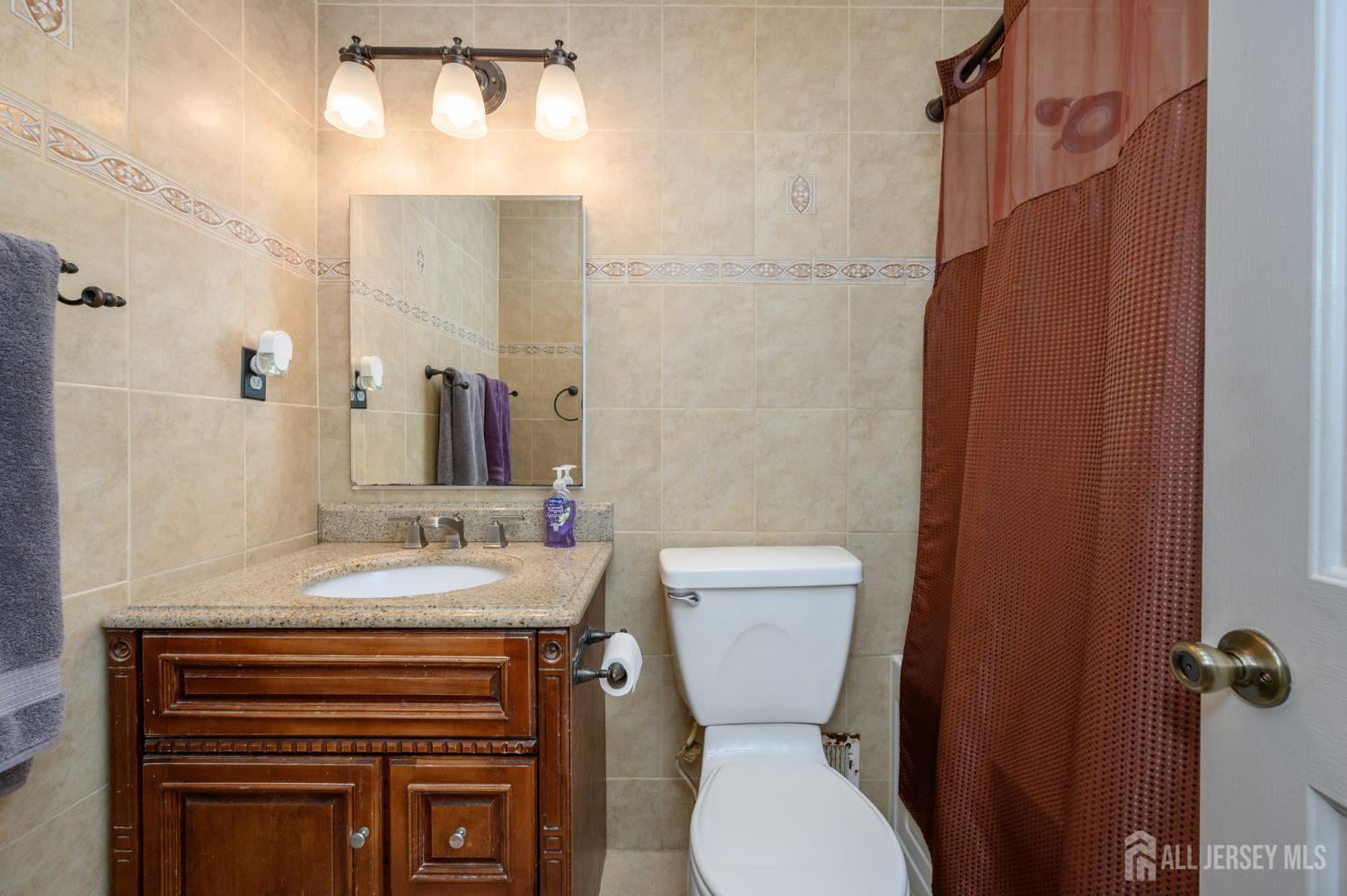 285 Nathan Court, Aberdeen, NJ, 07721 image 28