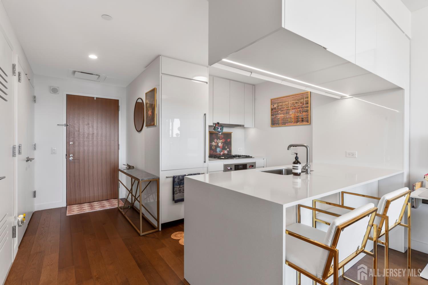 99 Hudson Street 1603 Image 3