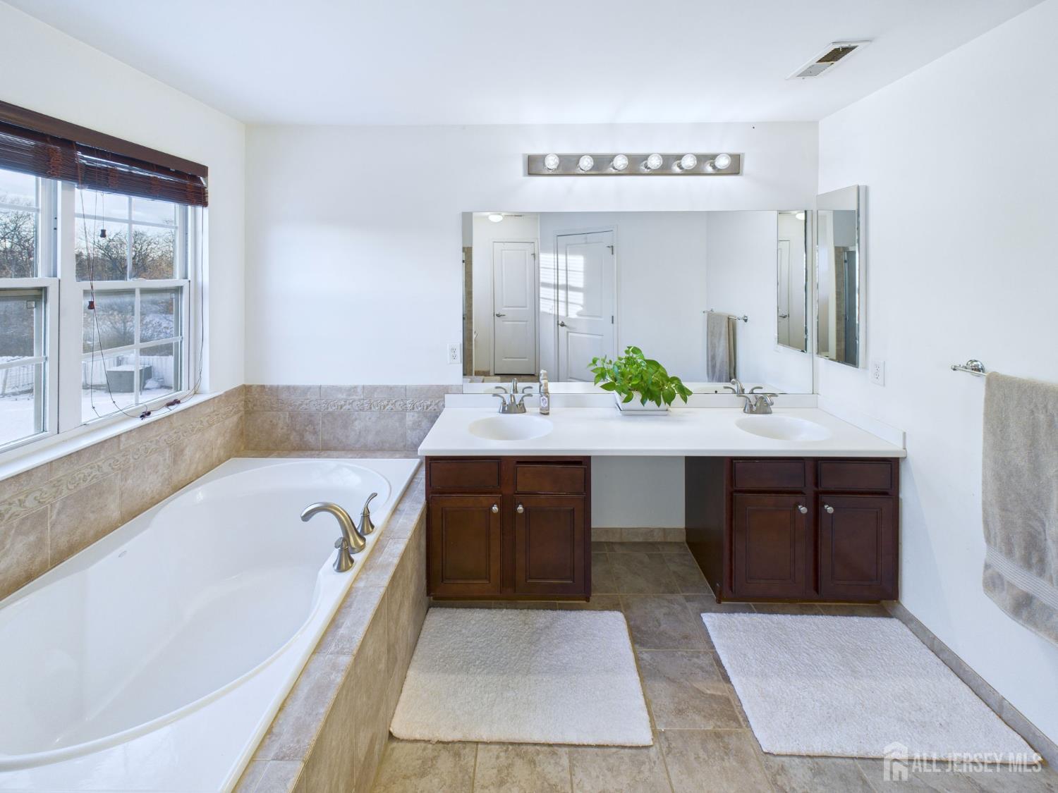 28 Wisniewski Road, Sayreville, NJ, 08872 image 28