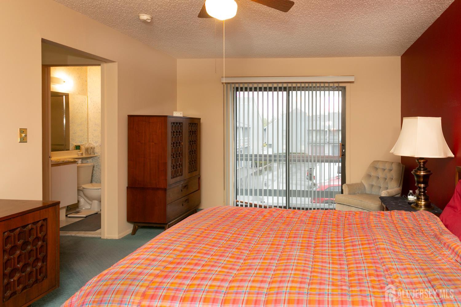 77 Linda Lane, Edison, NJ, 08820 image 12