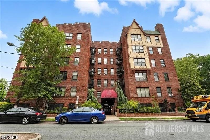 5 Pomona Avenue, Newark, NJ, 07112
