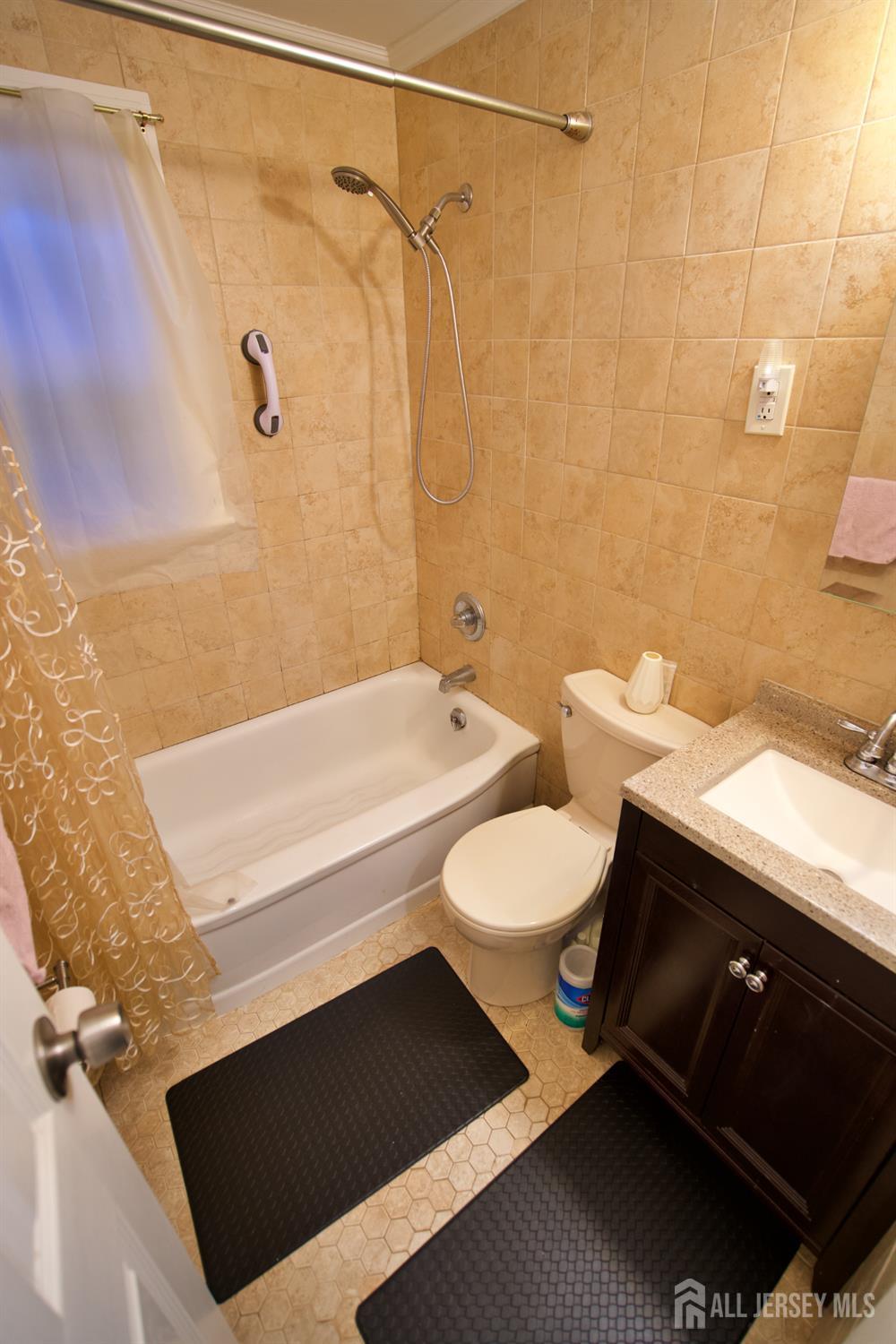 193 Old Road, Sewaren, NJ, 07077 image 17