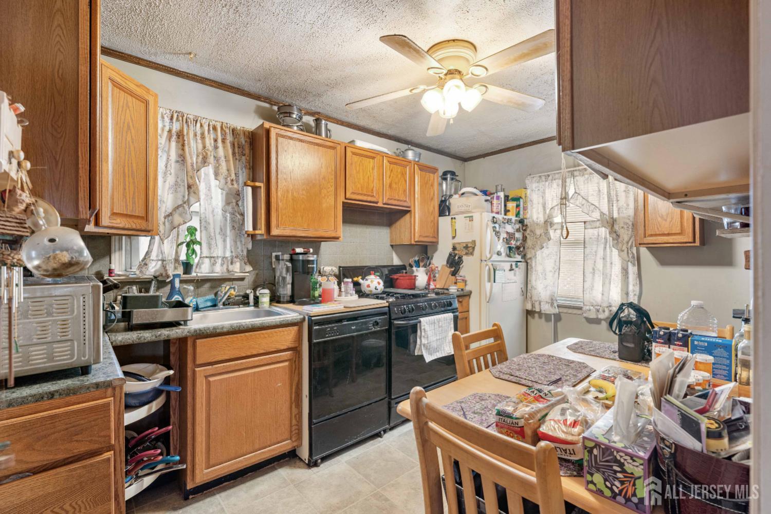 81 Larch Street Image 5