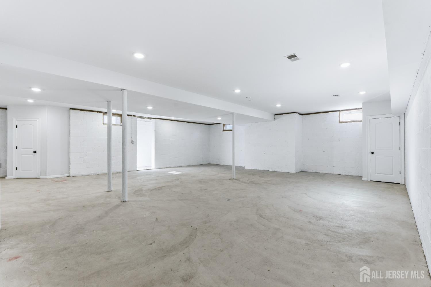 4 Hemlock Drive, Edison, NJ, 08820 image 53