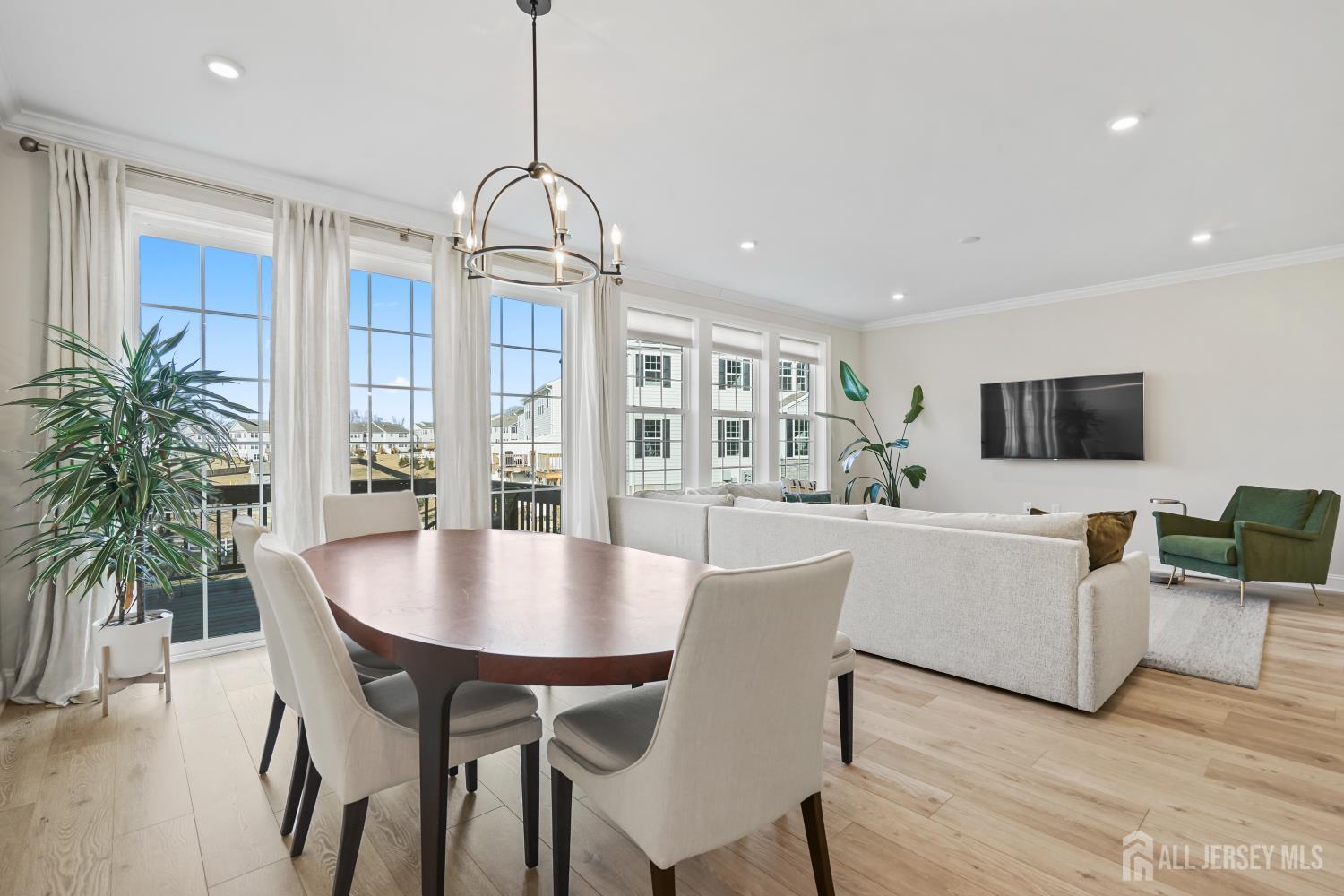 2707 Hayden Court Image 2