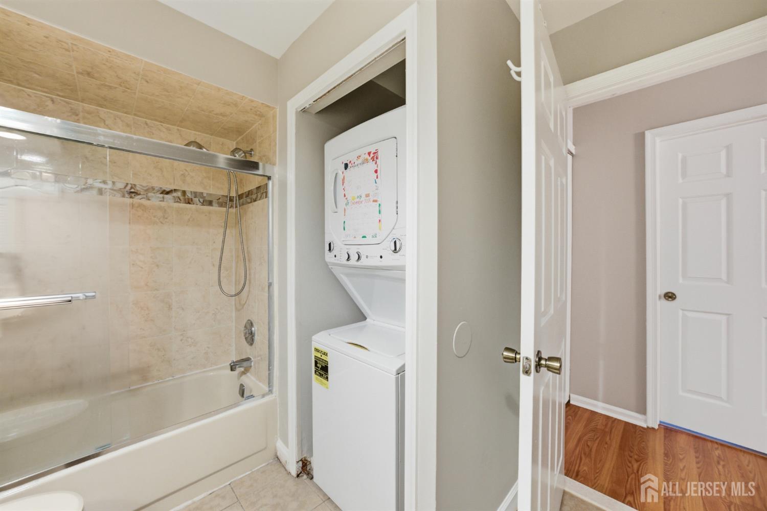 208 Blew Court, East Brunswick, NJ, 08816 image 19