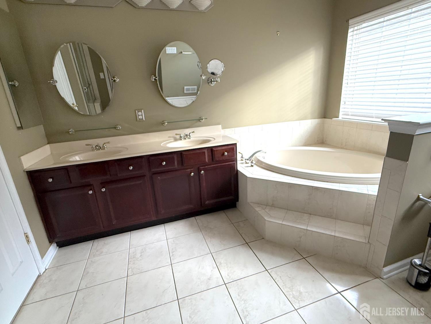 143 Valencia Drive, Monroe, NJ, 08831 image 24