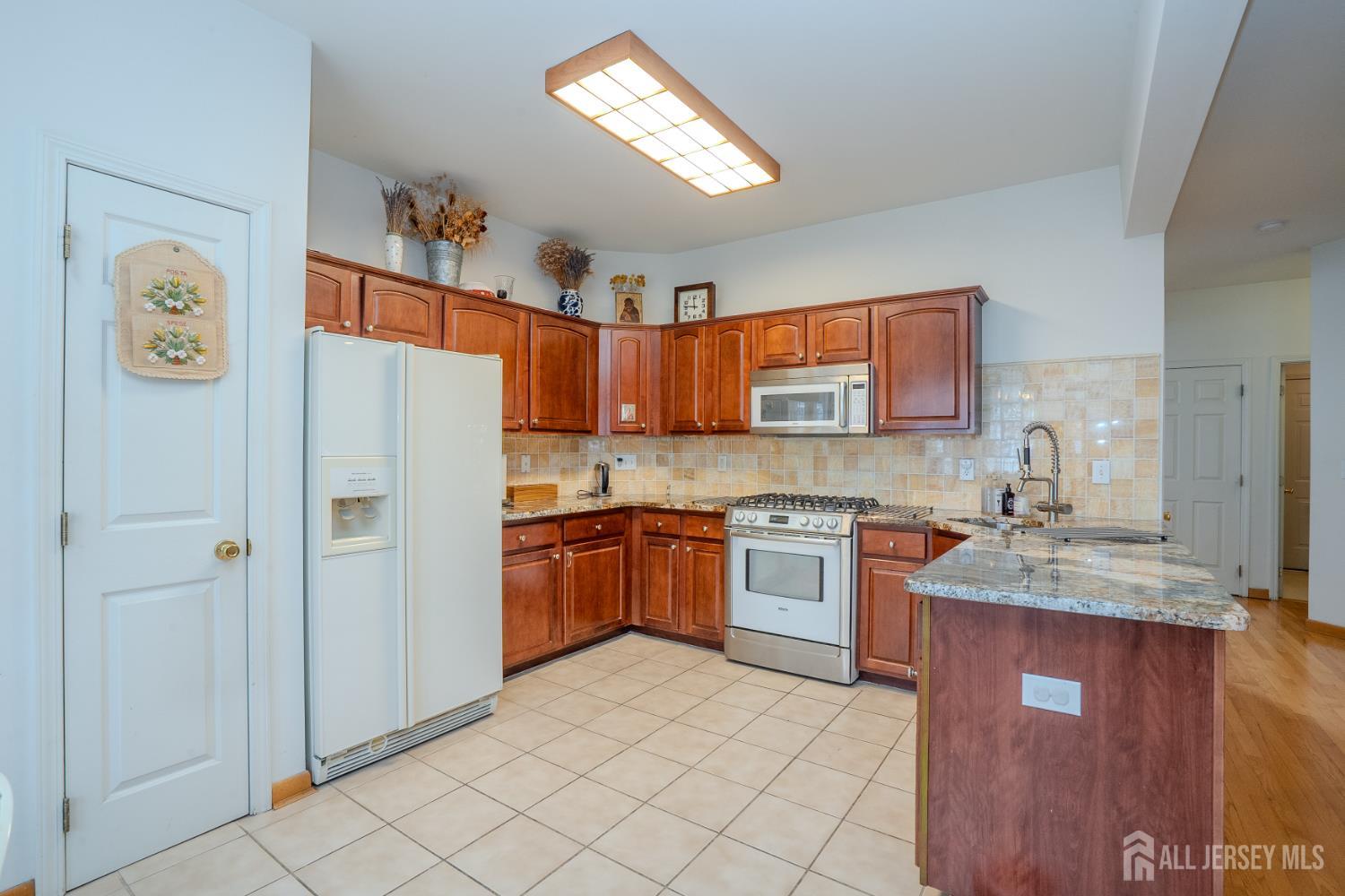 6 Barlow Court Image 3