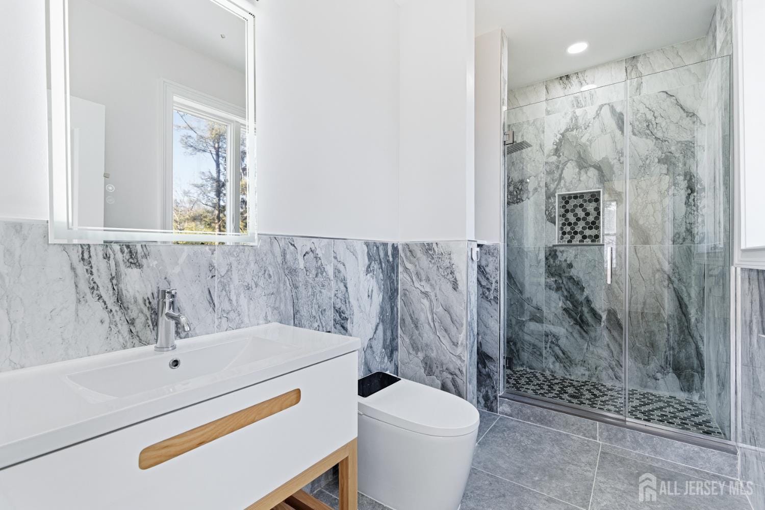 4 Hemlock Drive, Edison, NJ, 08820 image 45