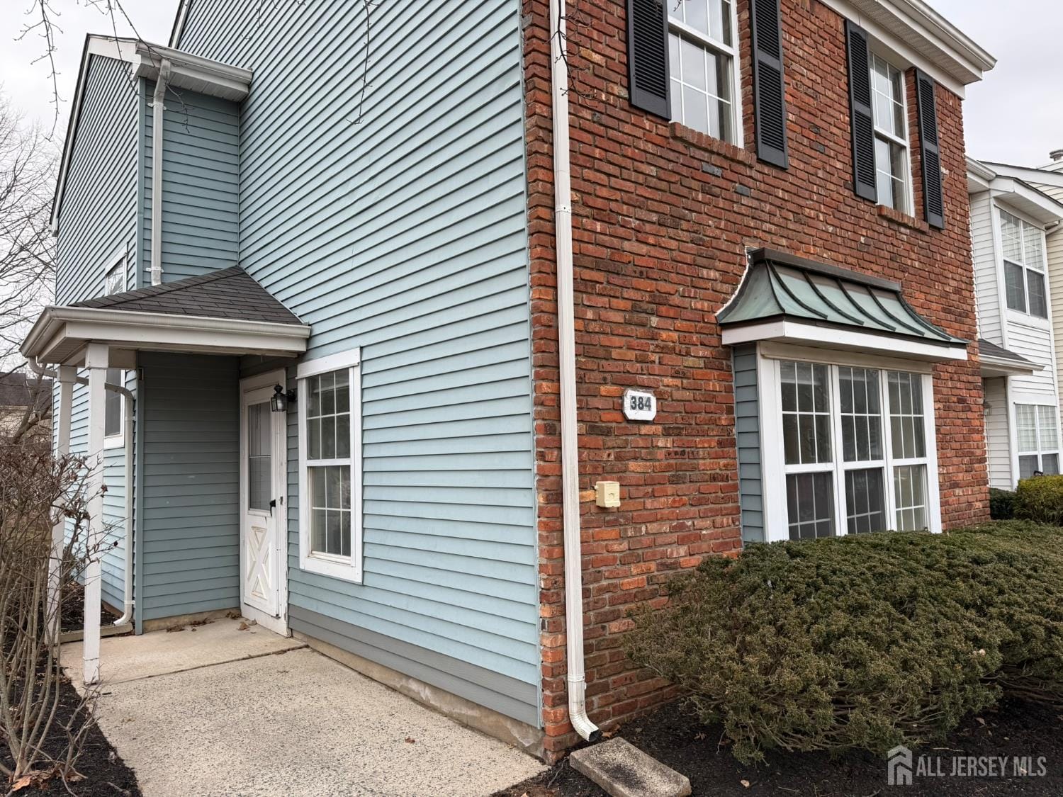 384 Inwood Court Image 3