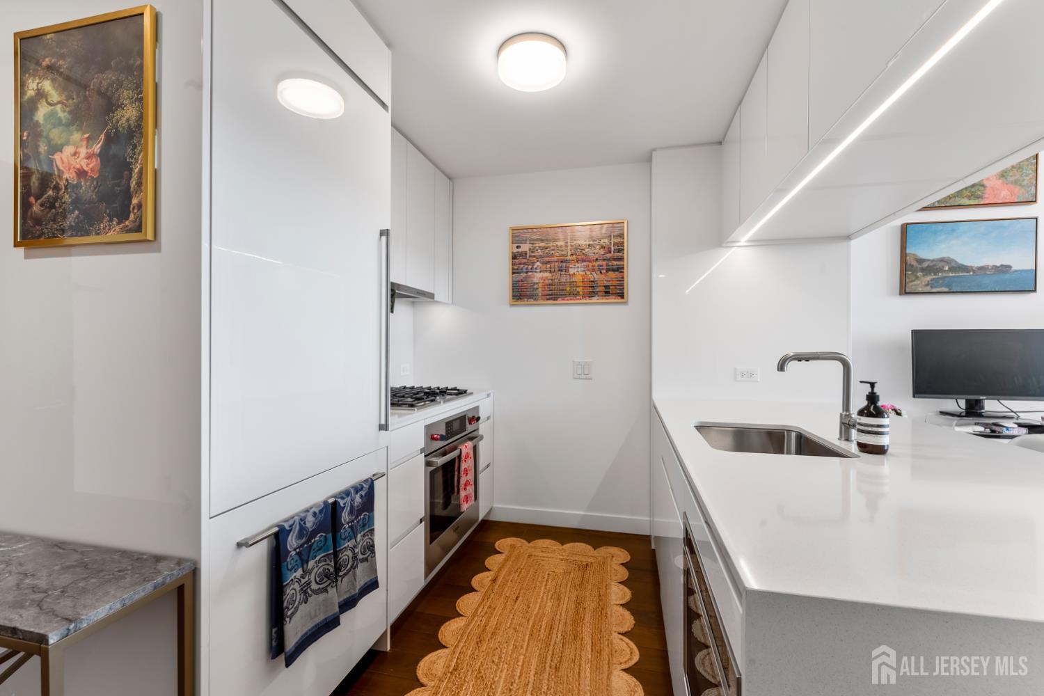 99 Hudson Street 1603 Image 5