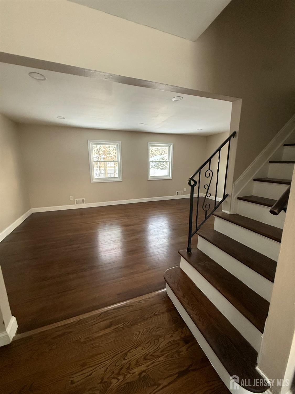 1290 Barkley Place Image 5