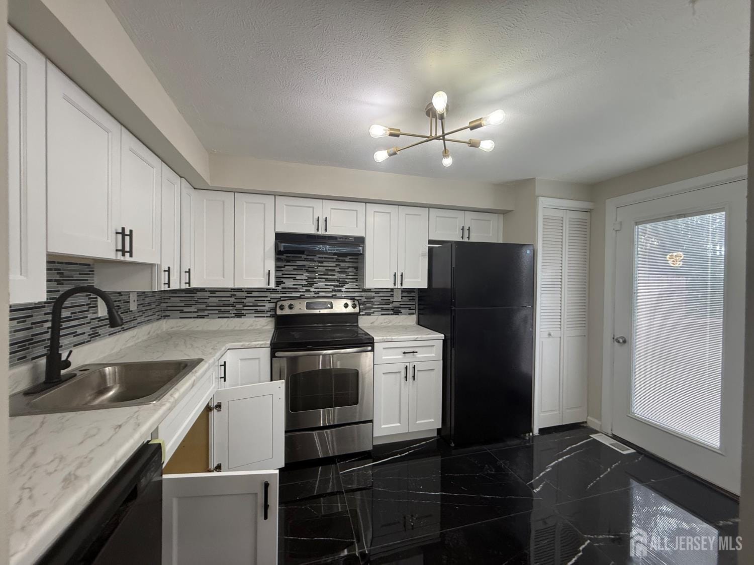 14 James Cubberly Court, Trenton, NJ, 08610