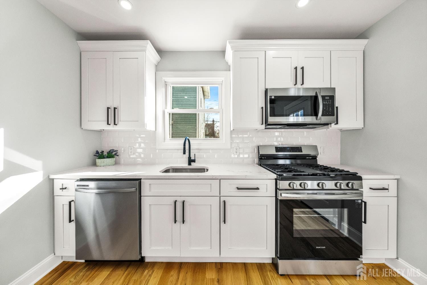 38 S 6th Avenue, Highland Park, NJ, 08904 image 15