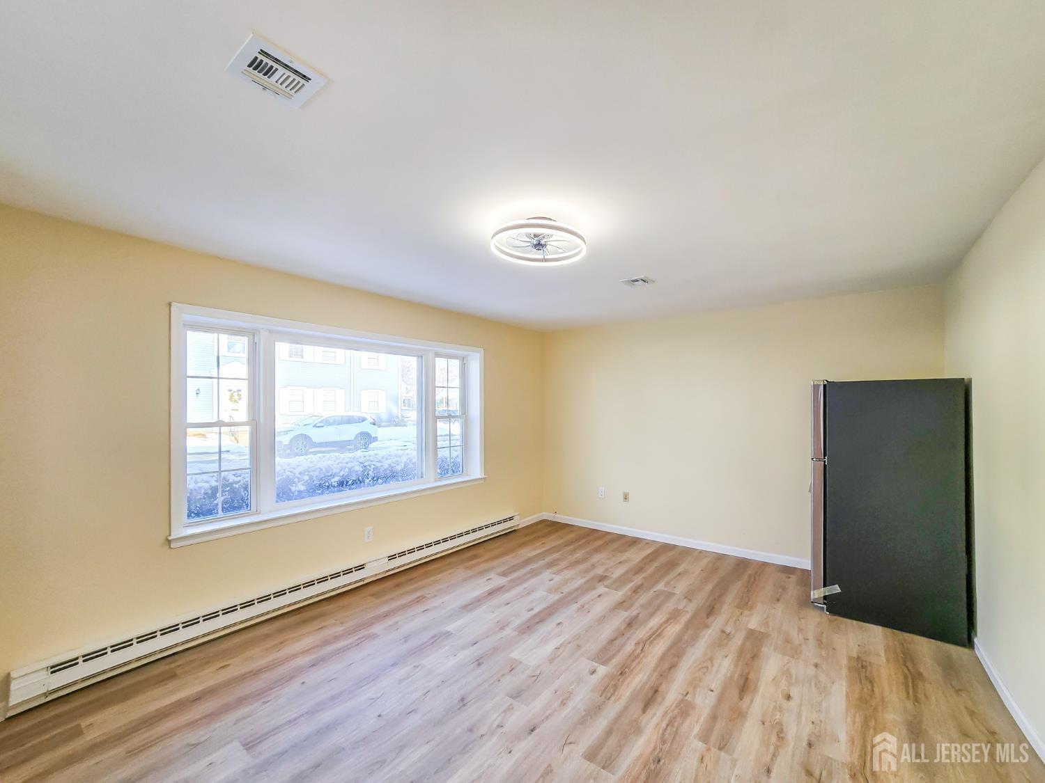 220-C Manchester Lane Image 4