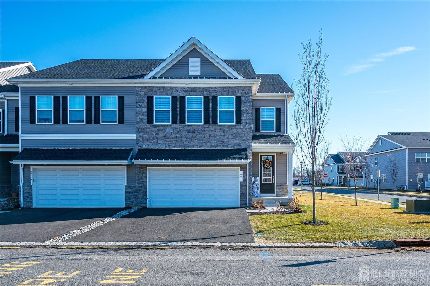 1001 Navigator Avenue Image 1