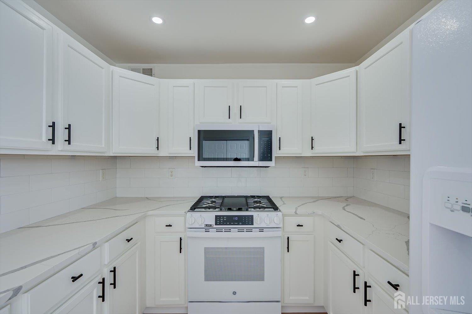 3 Kosmoski Terrace, Sayreville, NJ, 08859 image 23