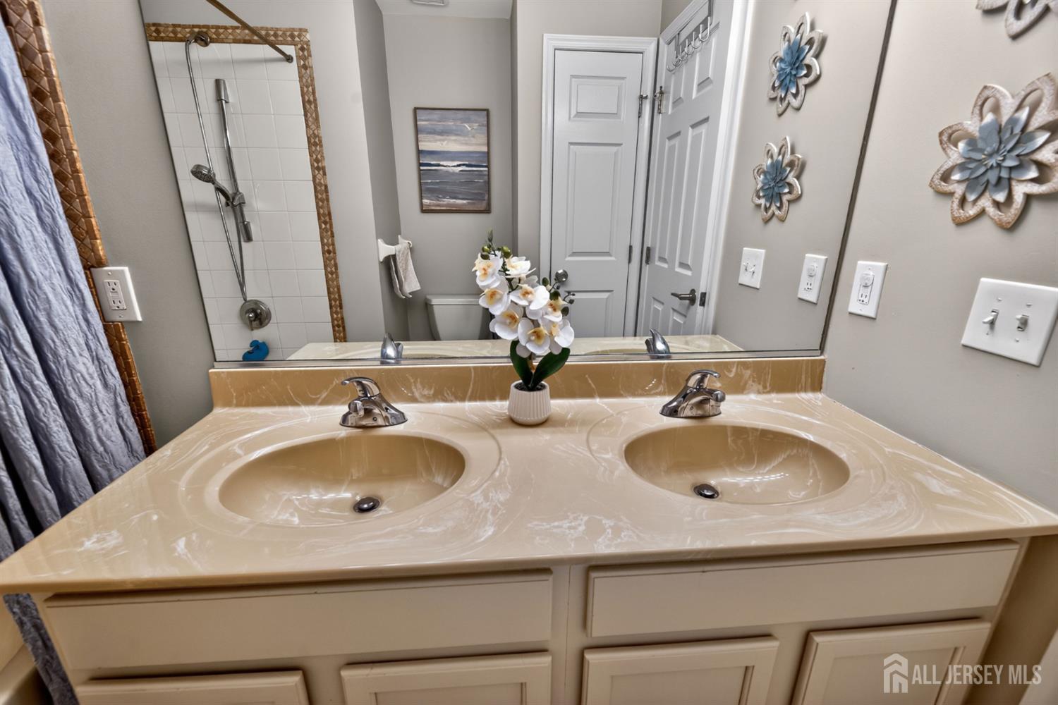 39 Kirschman Drive, Old Bridge, NJ, 07747 image 27