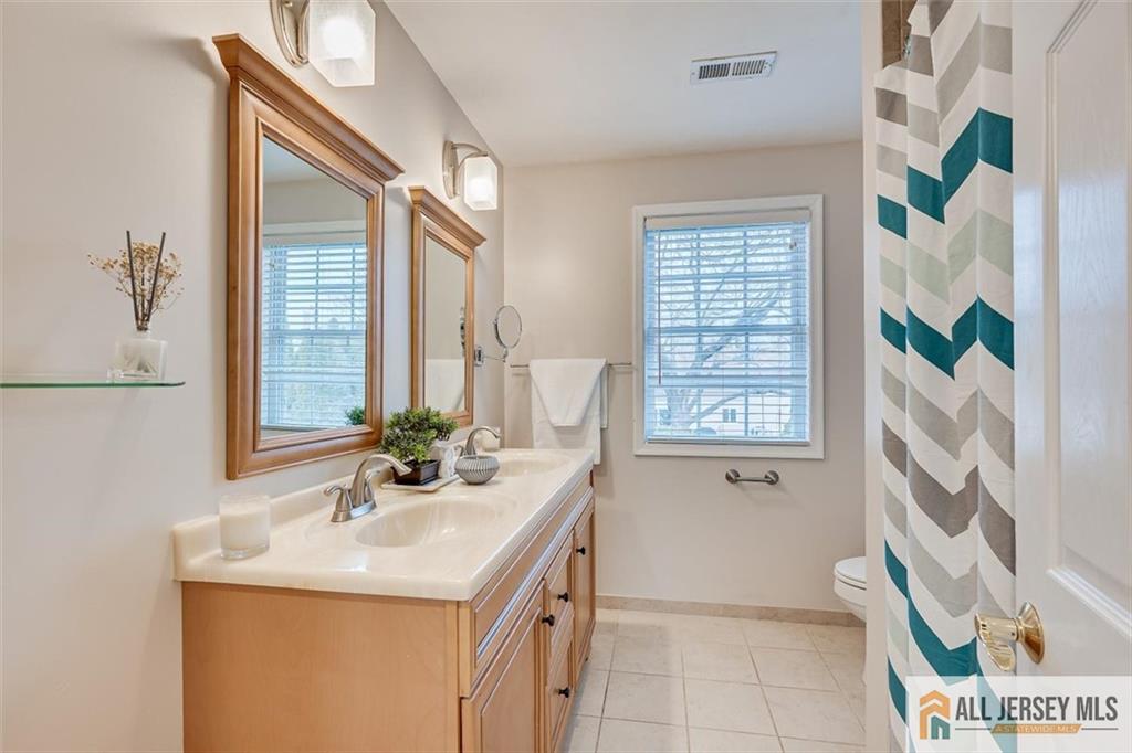 19 Oxford Road, East Brunswick, NJ, 08816 image 25