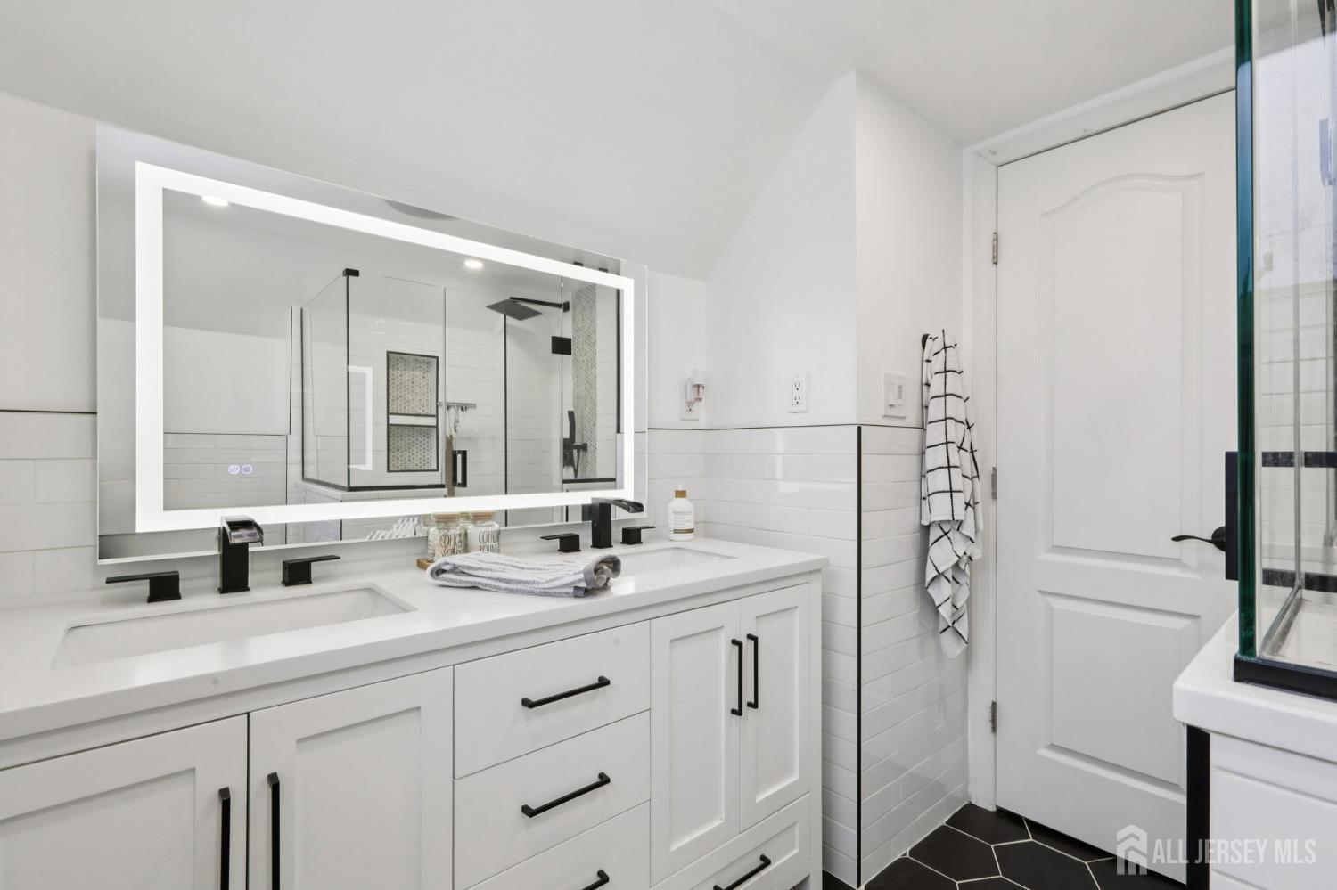 26 Linda Avenue, Colonia, NJ, 07067 image 31