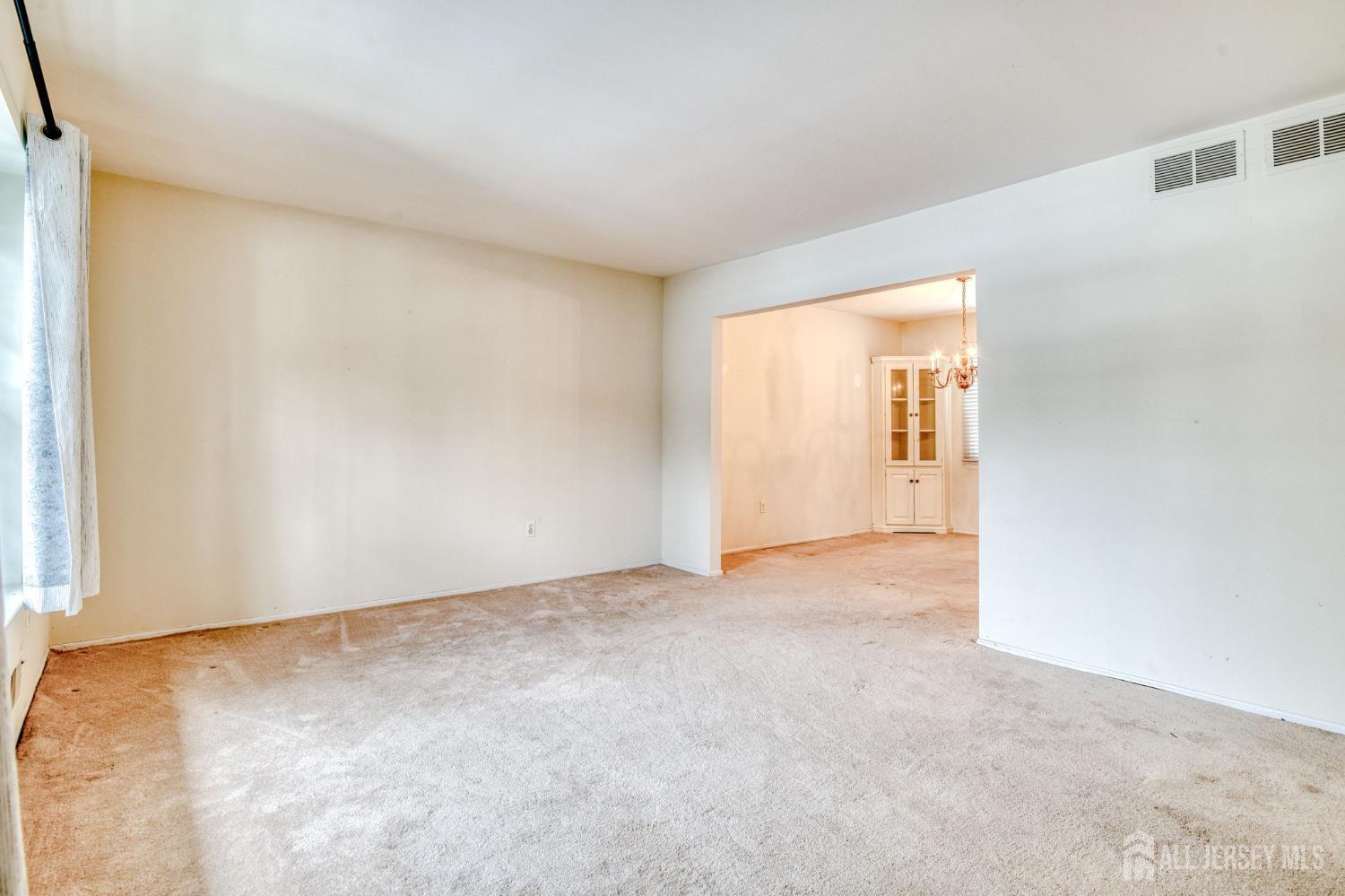 61 Ochs Avenue Image 3