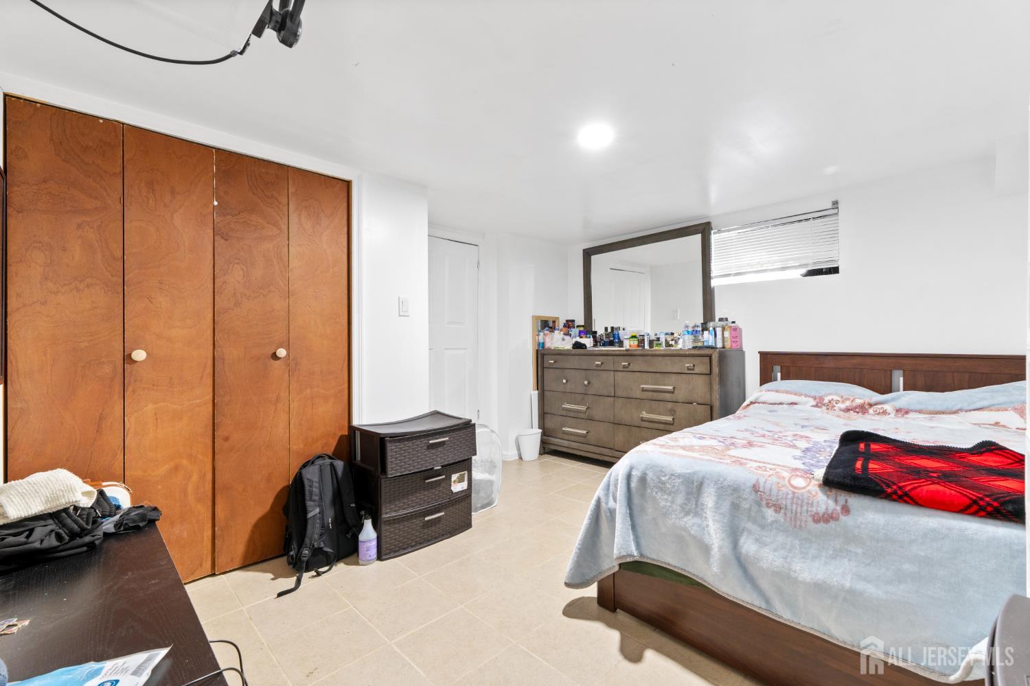 696 Hanson Avenue, Perth Amboy, NJ, 08861 image 9