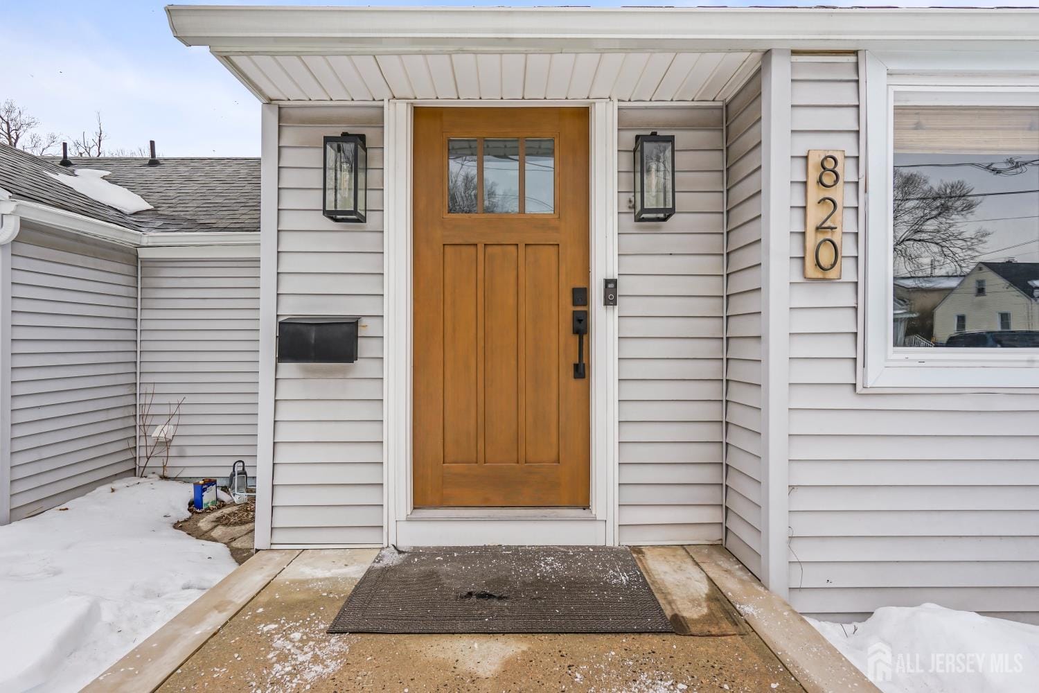 820 front Street Image 2