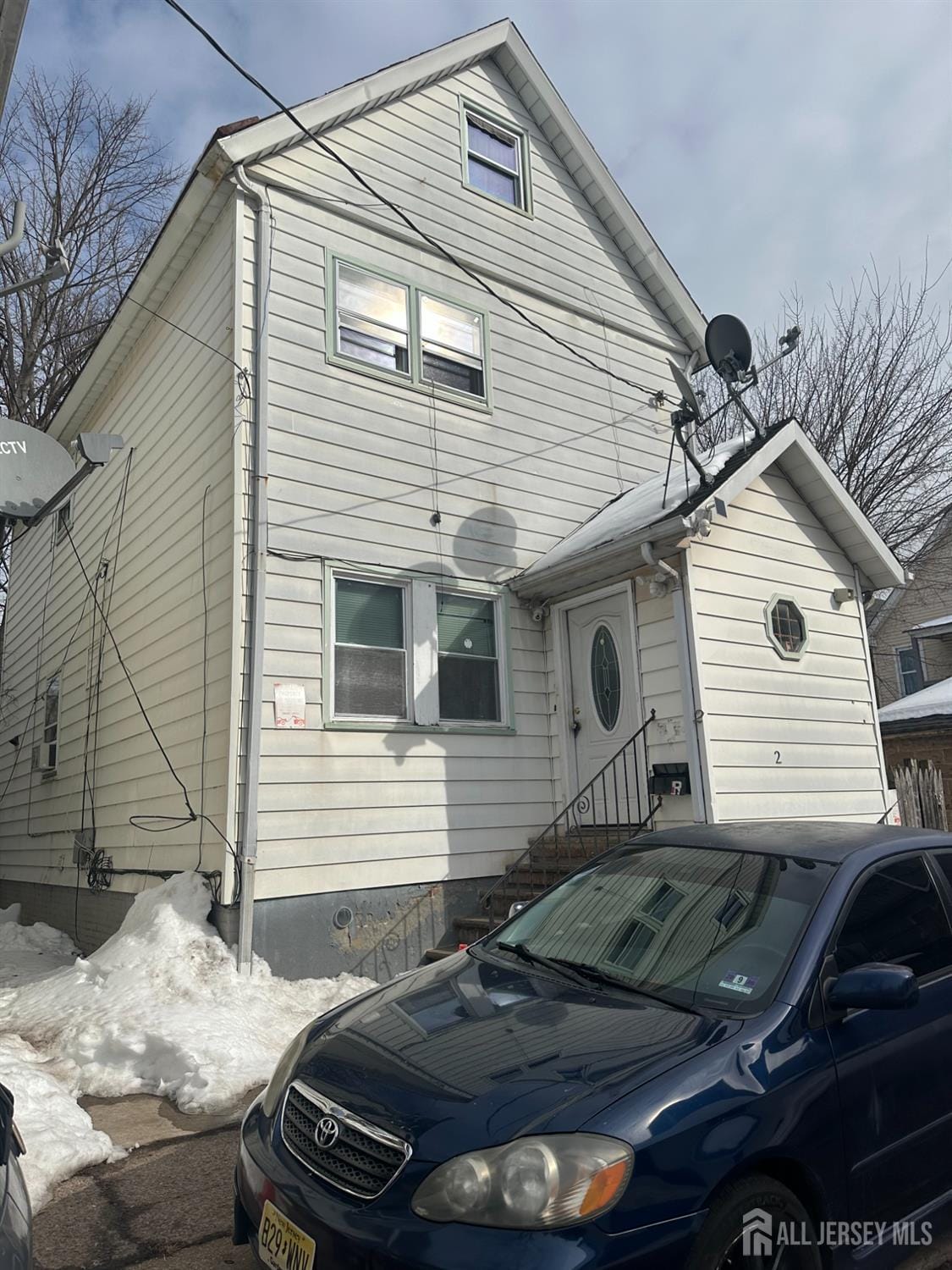 2 BALL ST Street, New Brunswick, NJ, 08901