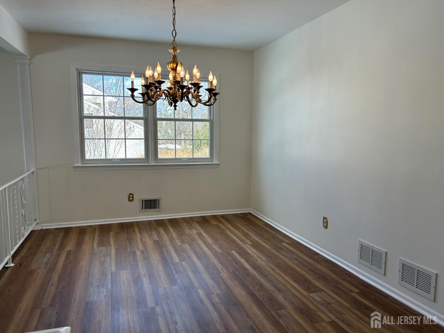 5 Downing Drive Image 5