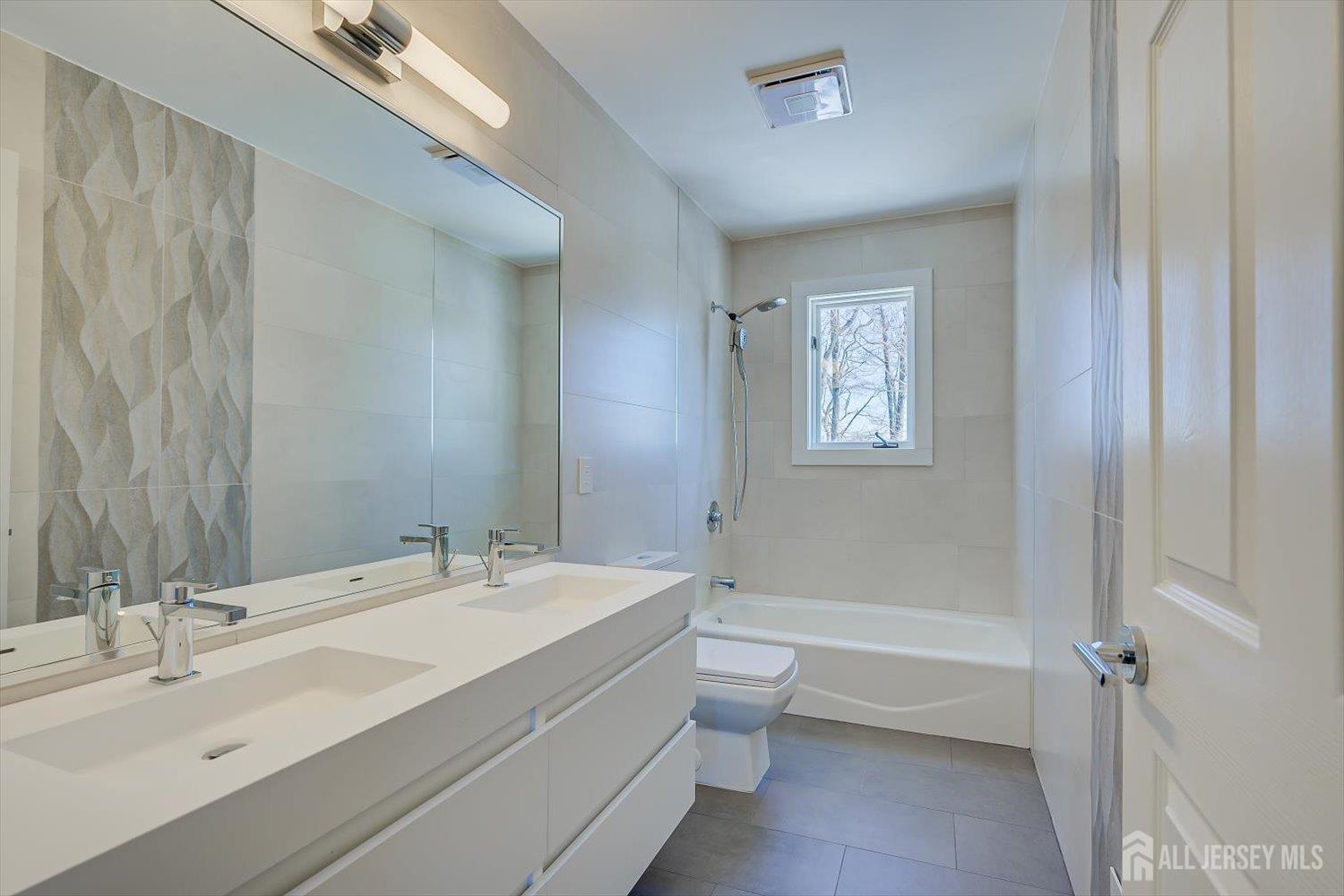 37 Jernee Drive, East Brunswick, NJ, 08816 image 65