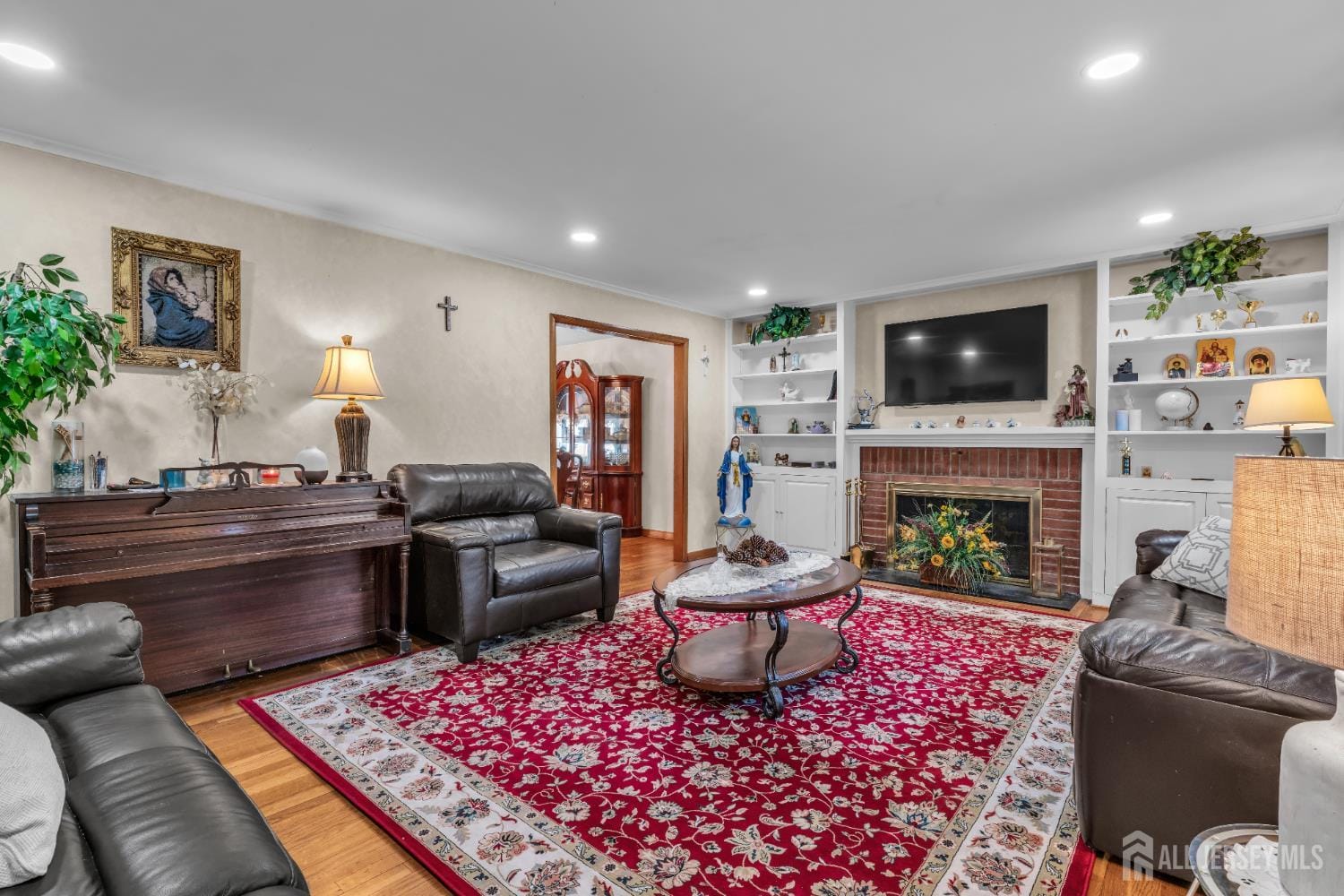 1 Memorial Drive Image 5