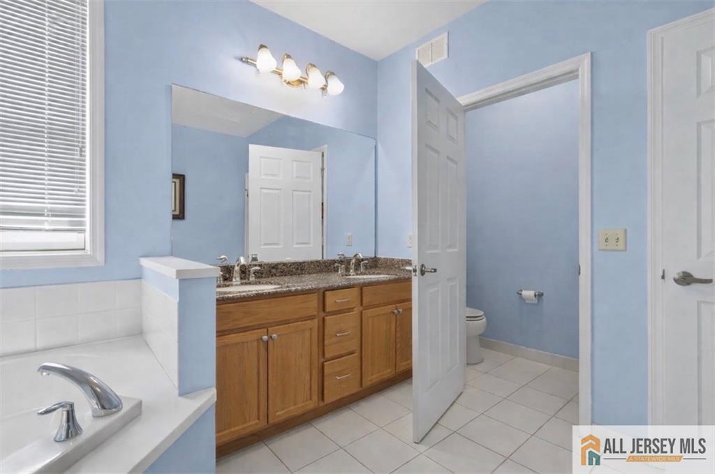 315 Regency Place 315, Woodbridge Proper, NJ, 07095 image 11