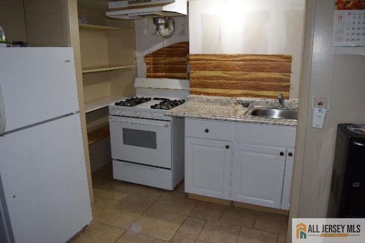 48 Baier Avenue Image 3