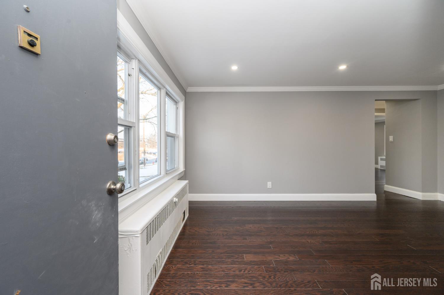 12 Garfield Park A Image 3