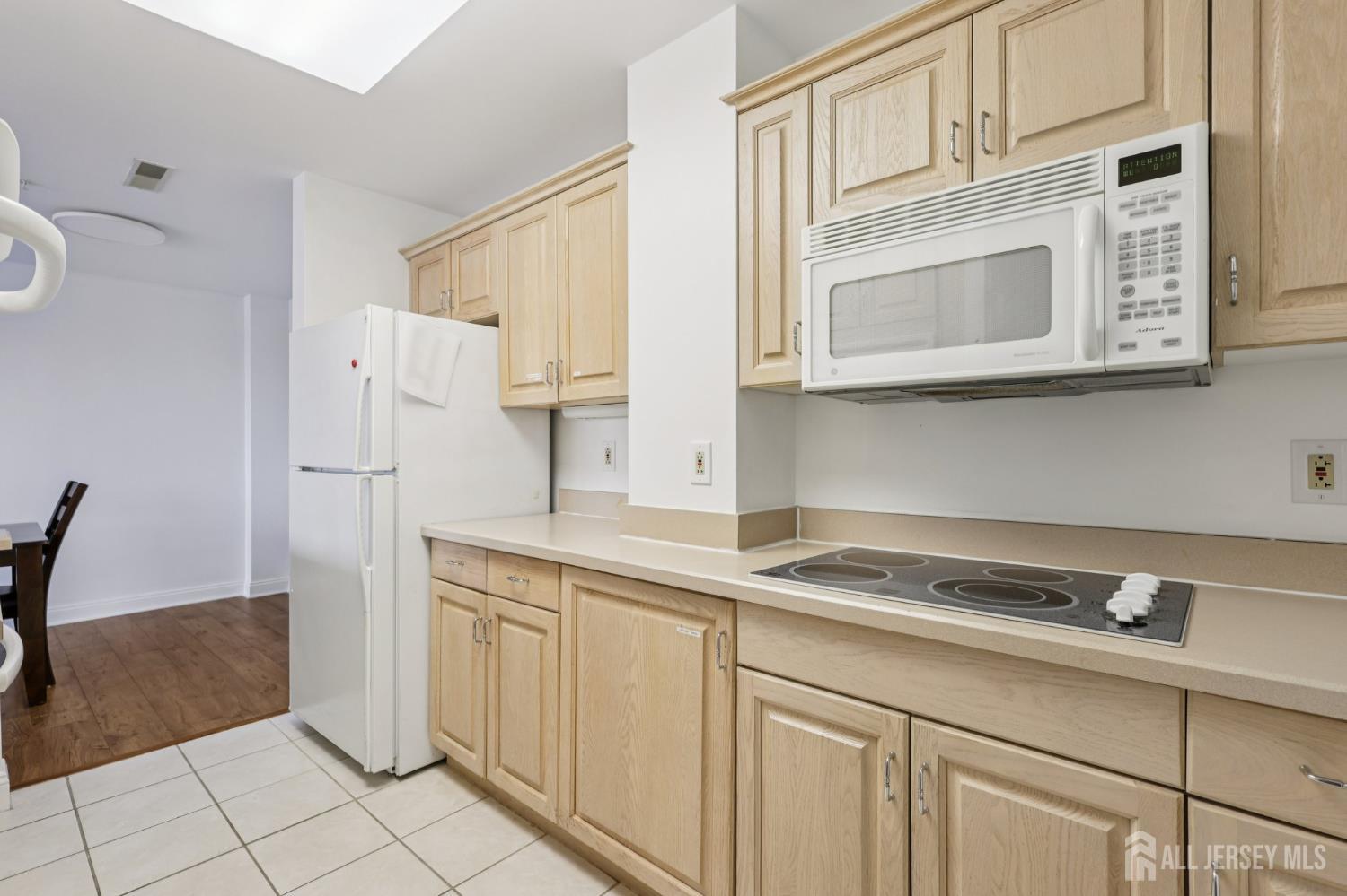 2202 Windrow Drive, Middlesex, NJ, 08540 image 15