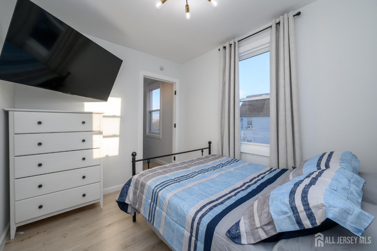 8 Milton Avenue, South River, NJ, 08882 image 20