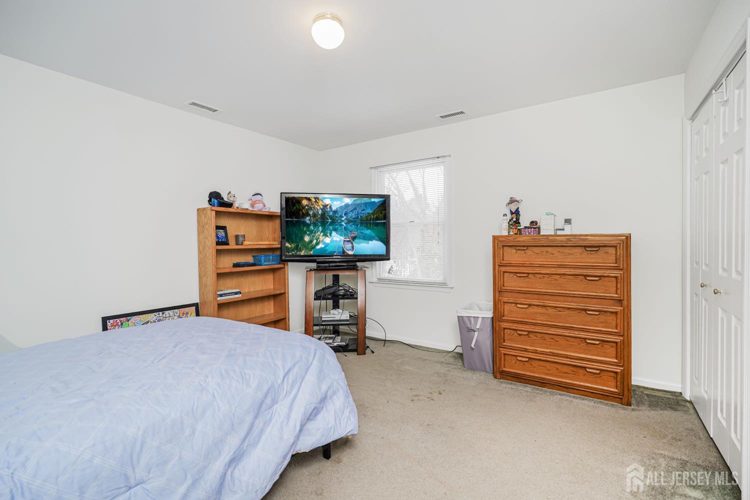 38 Longfellow Drive, Colonia, NJ, 07067 image 21