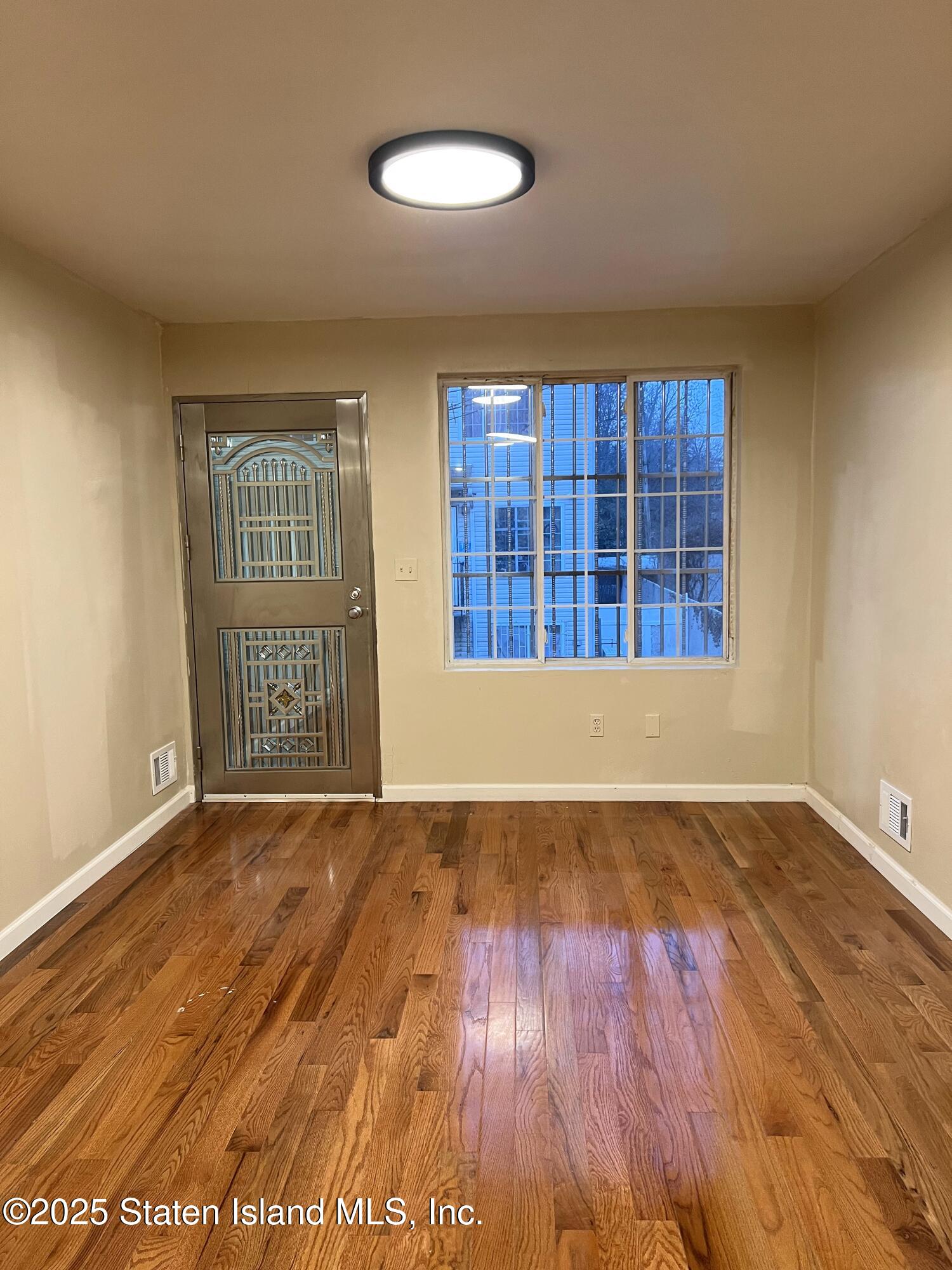 16 Mickardan Court, Staten Island, NY, 10304 image 7