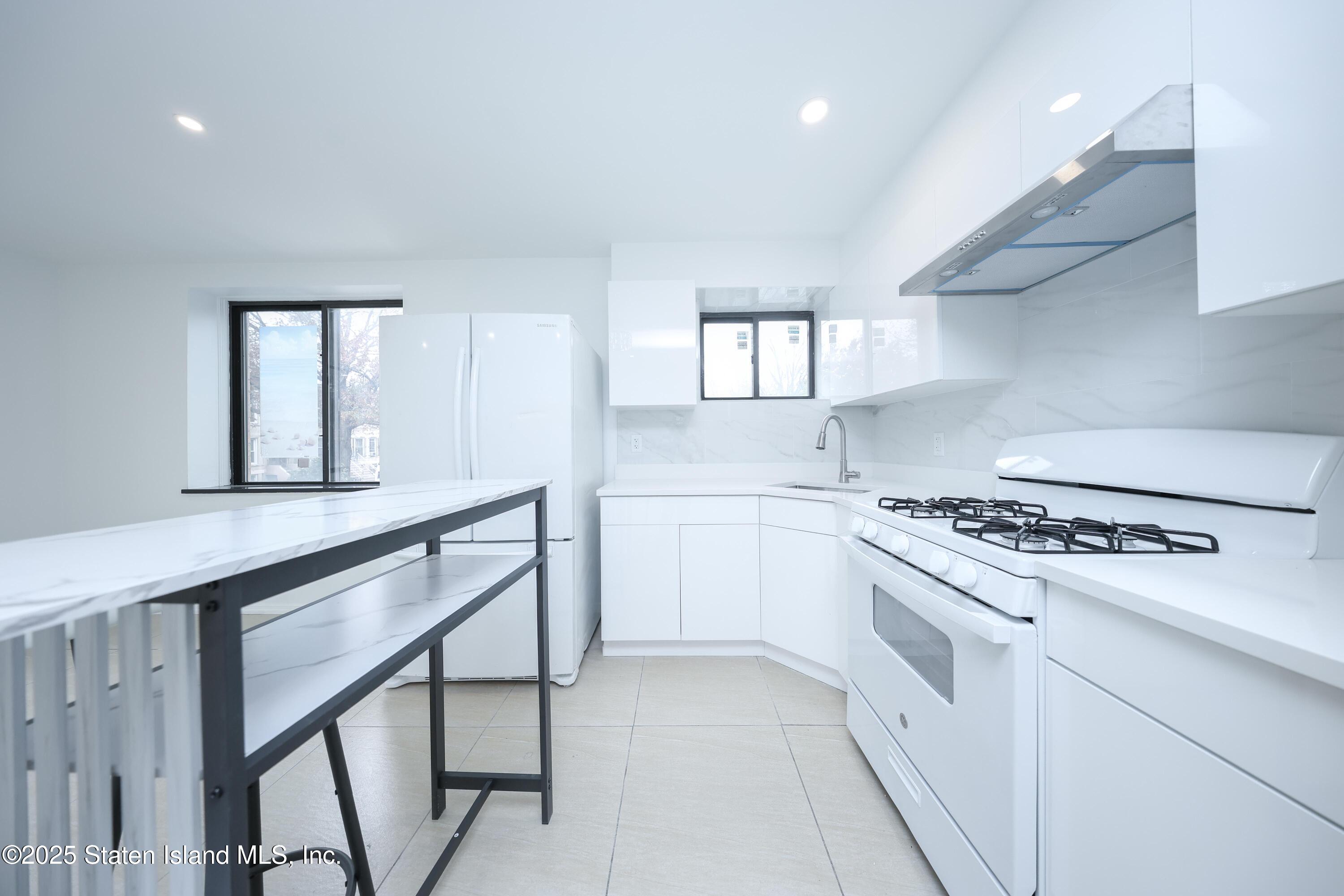 420 64th Street 2e, Brooklyn, NY, 11220 image 7