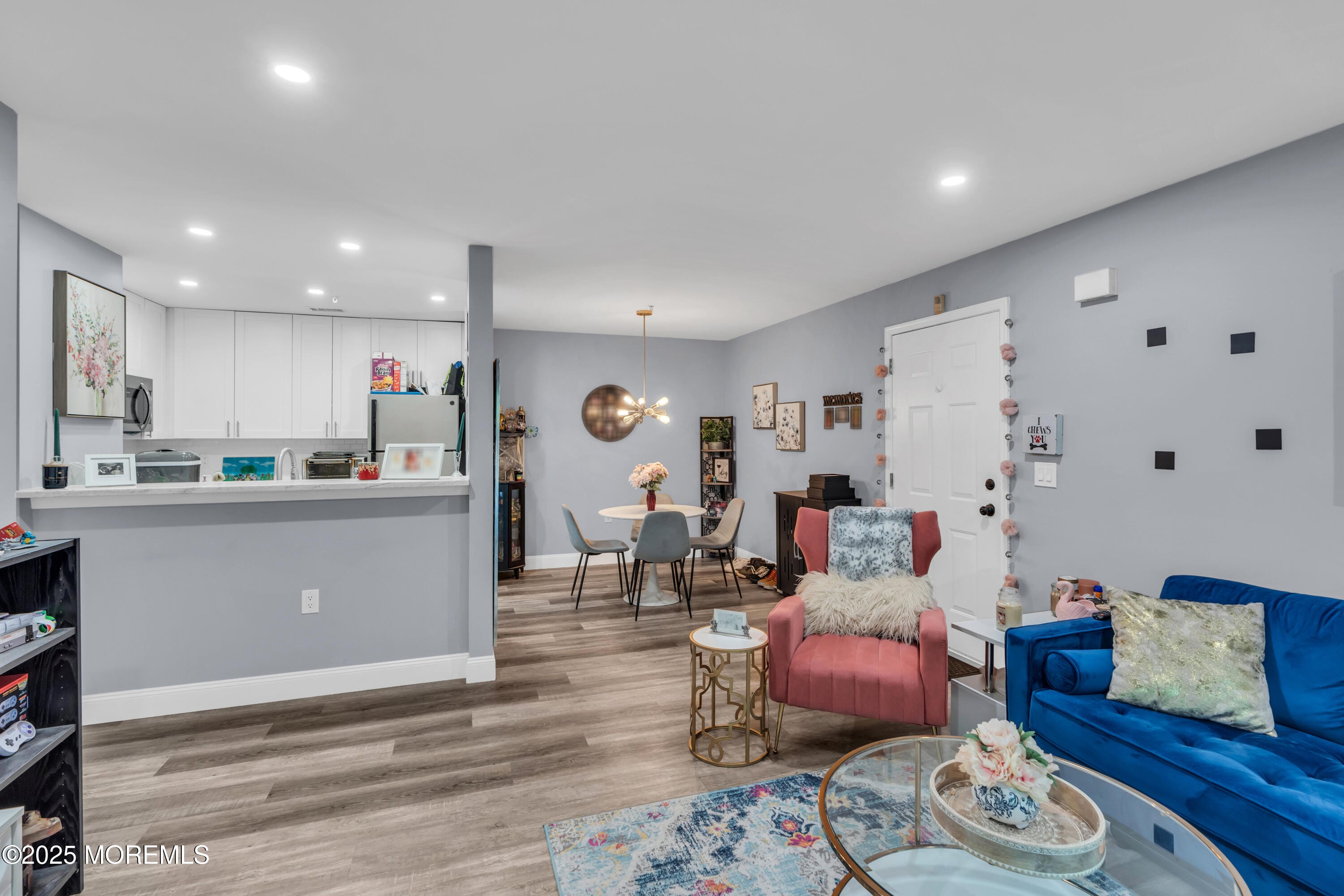 1 Thoroughbred Fare Image 5