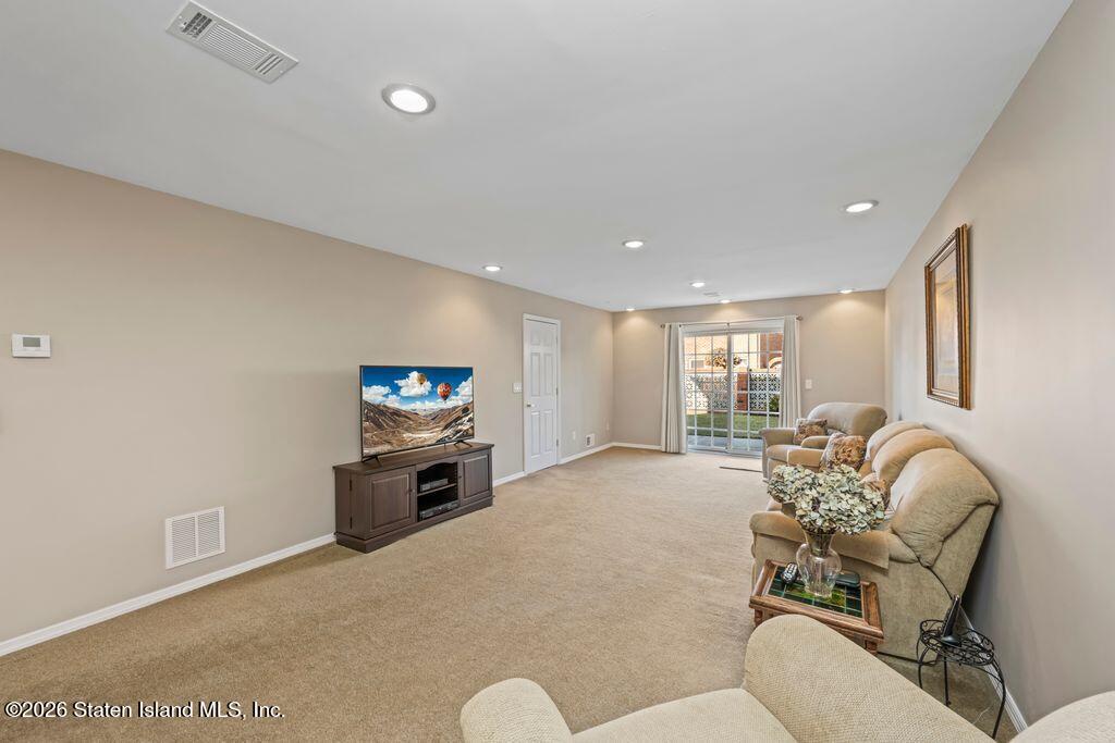 11 Thurston Street, Staten Island, NY, 10314 image 34