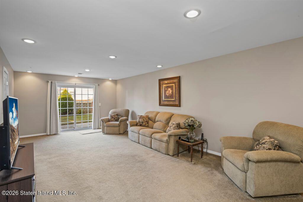 11 Thurston Street, Staten Island, NY, 10314 image 35