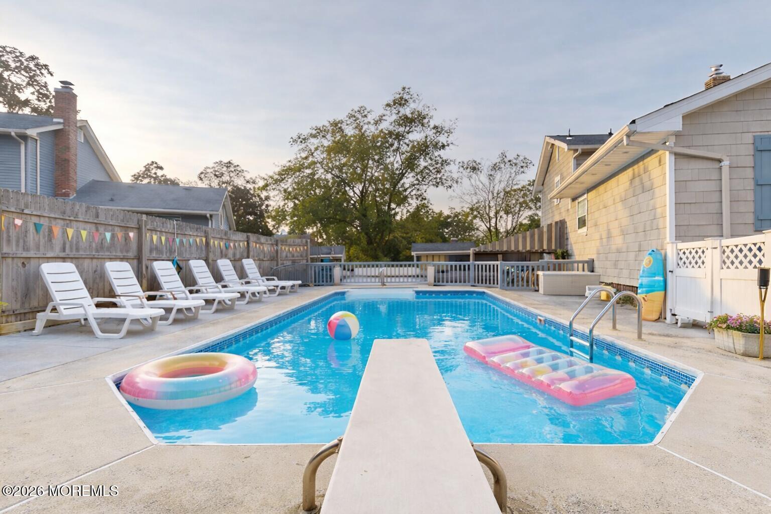 35 Redwood Drive Image 3