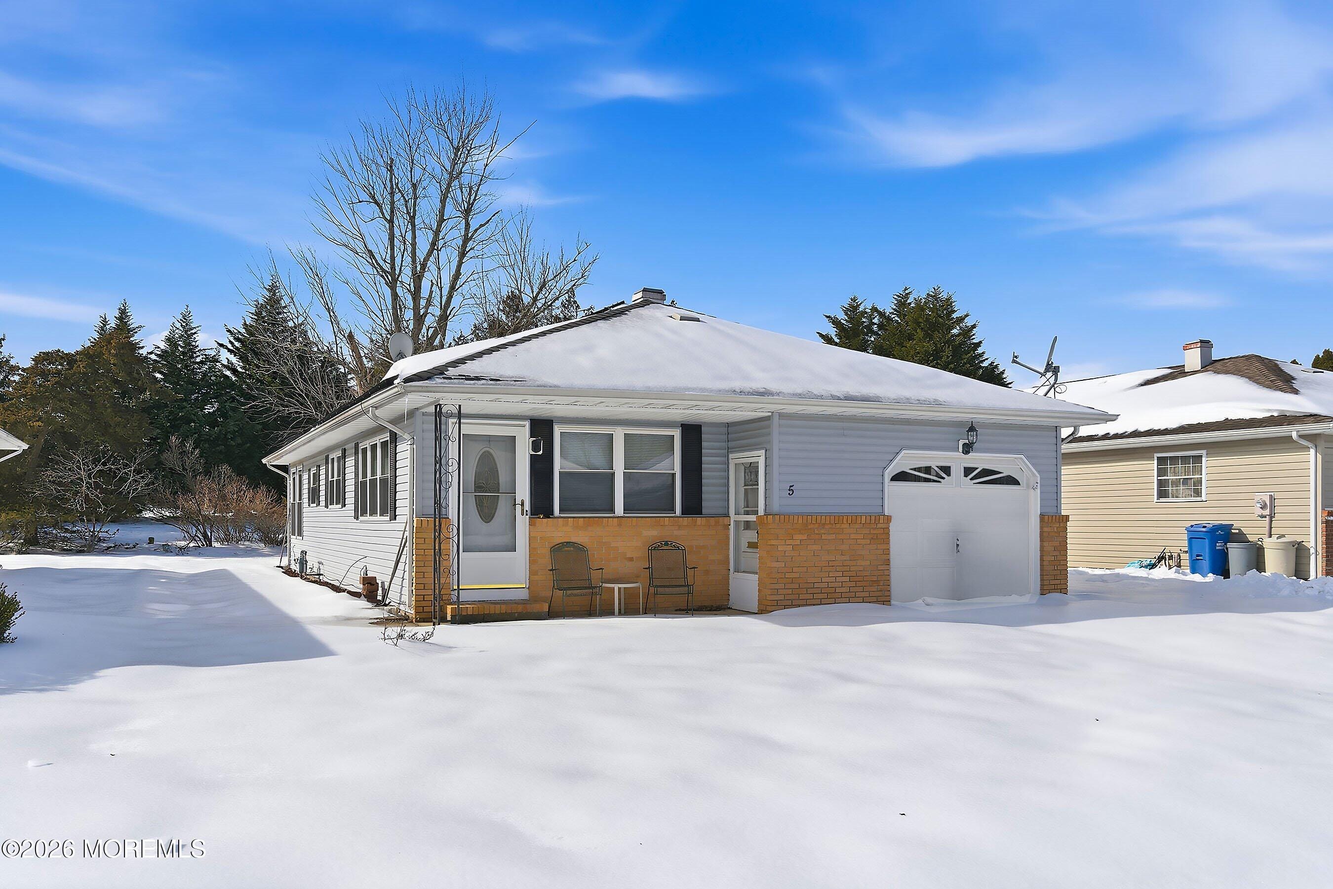 5 Le Lamentin Drive, Toms River, NJ, 08757