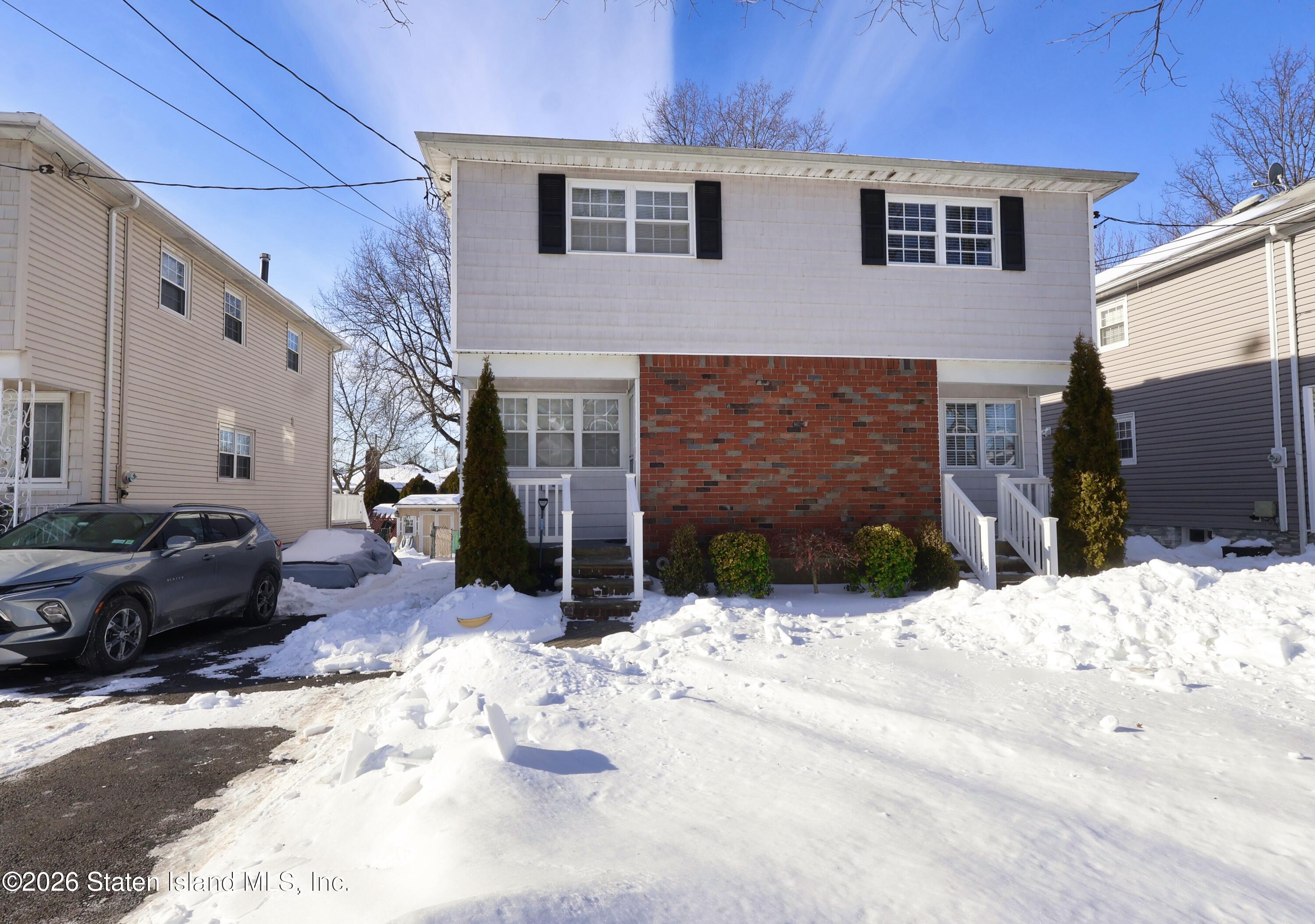 22 Cloverdale Avenue Image 1