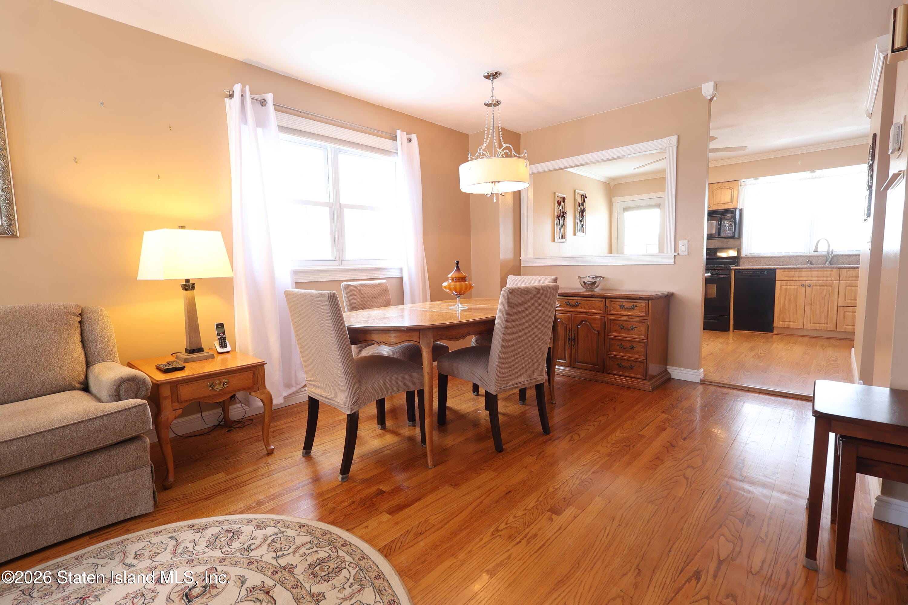 22 Cloverdale Avenue Image 5