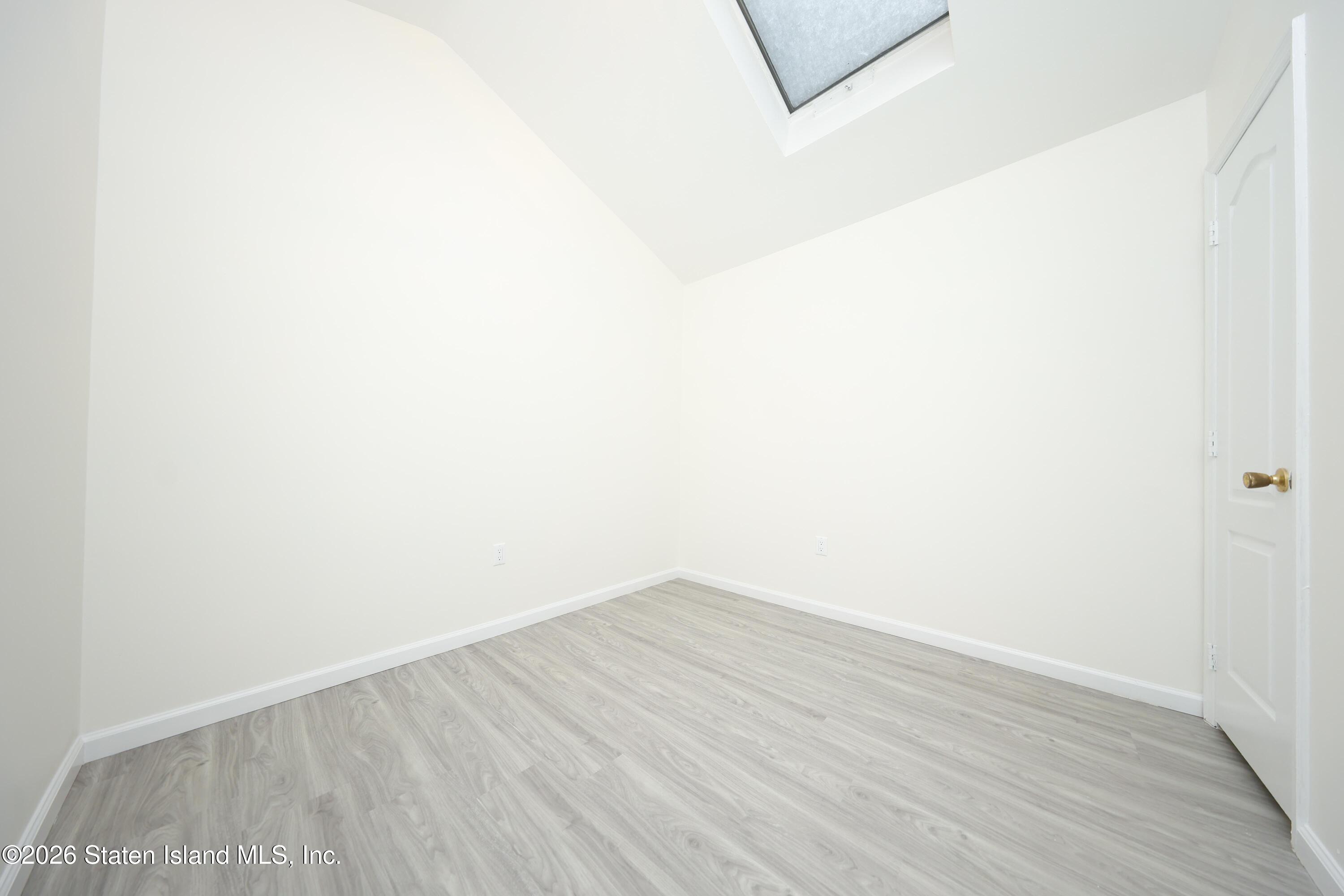 86 Confederation Place, Staten Island, NY, 10303 image 17