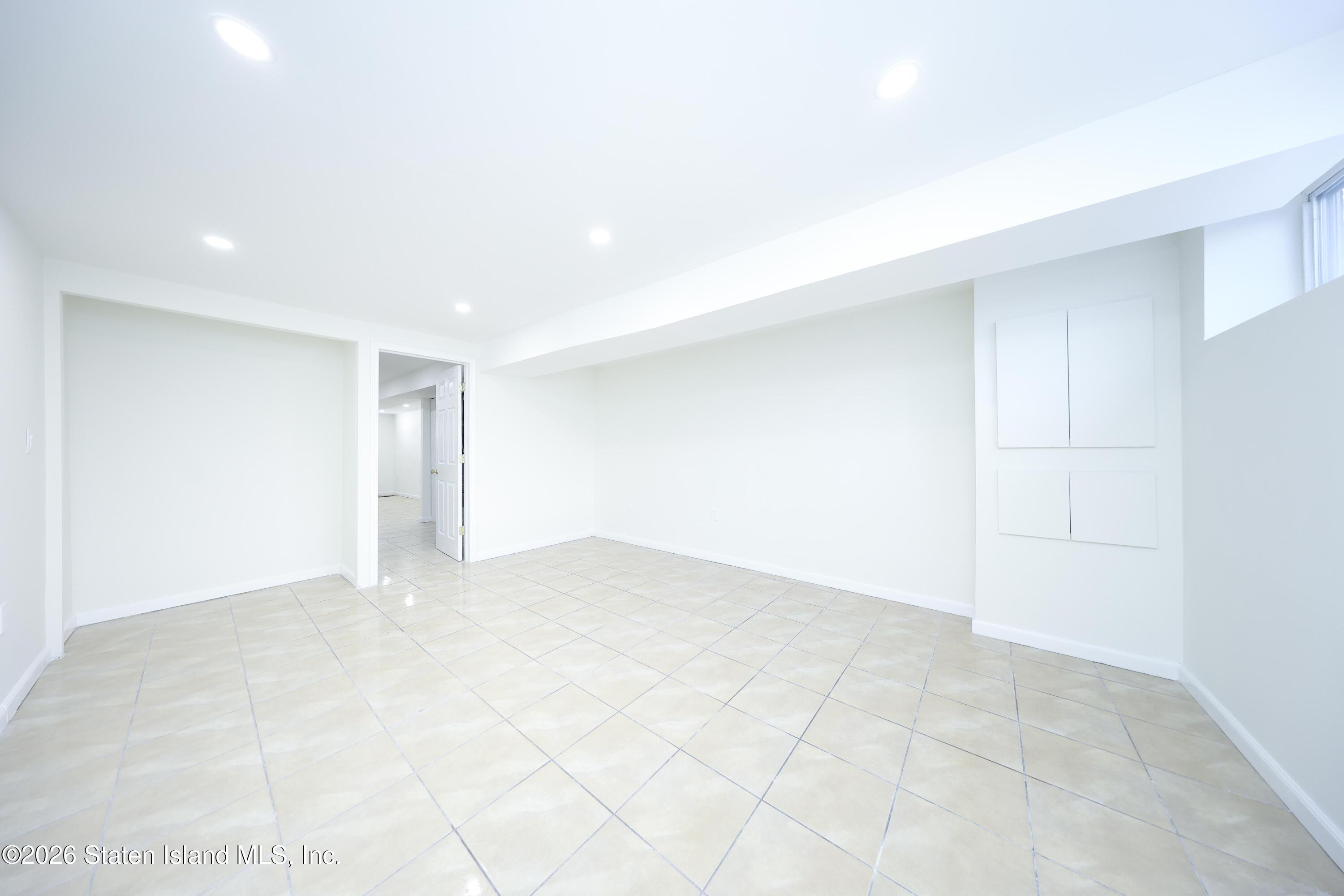 86 Confederation Place, Staten Island, NY, 10303 image 27