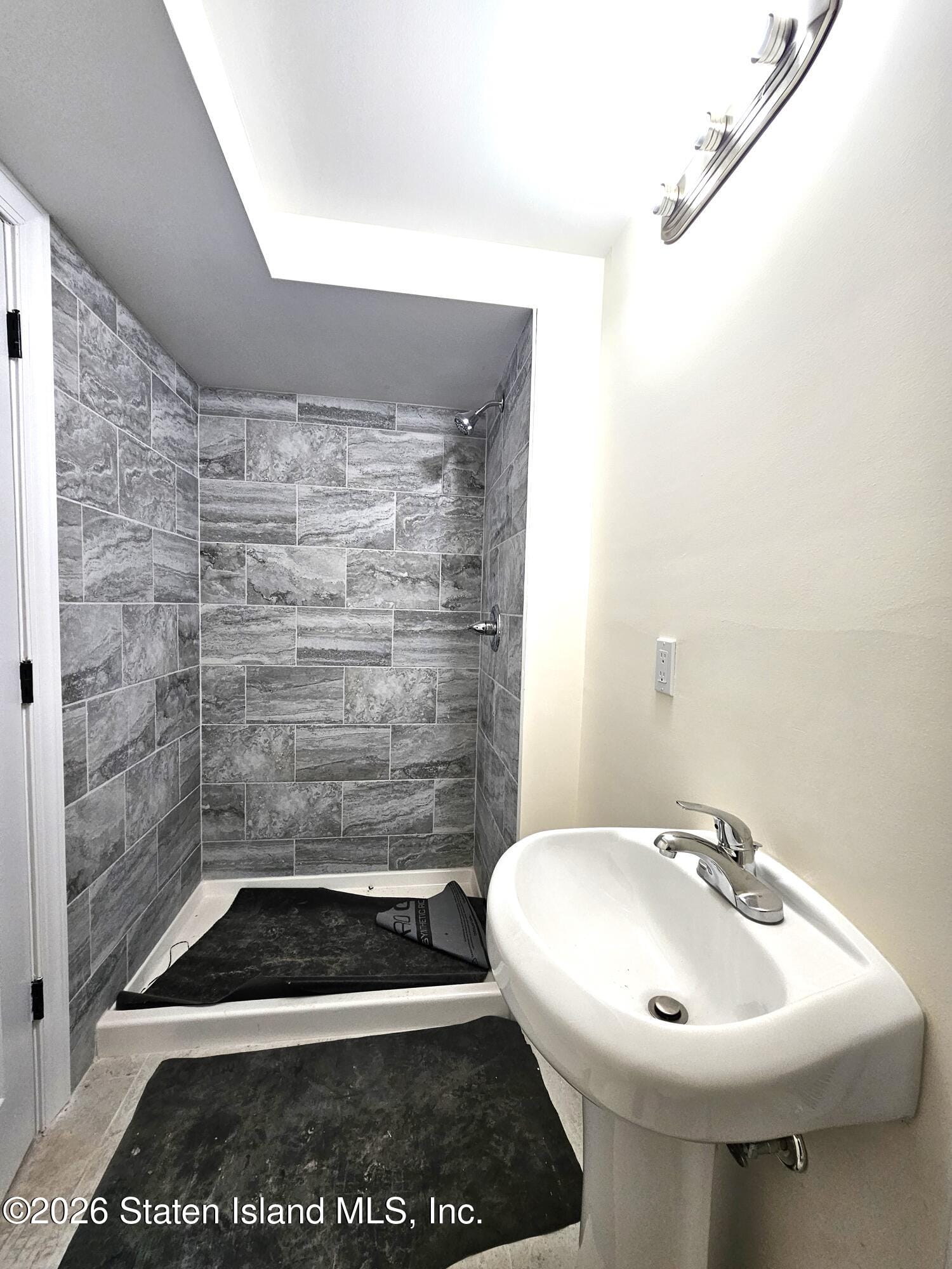 329 Pulaski Avenue, Staten Island, NY, 10303 image 16