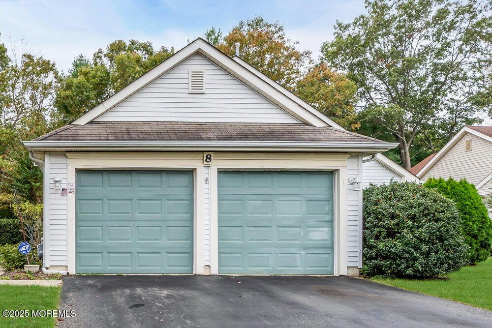 8 Schoolhouse Lane Image 2